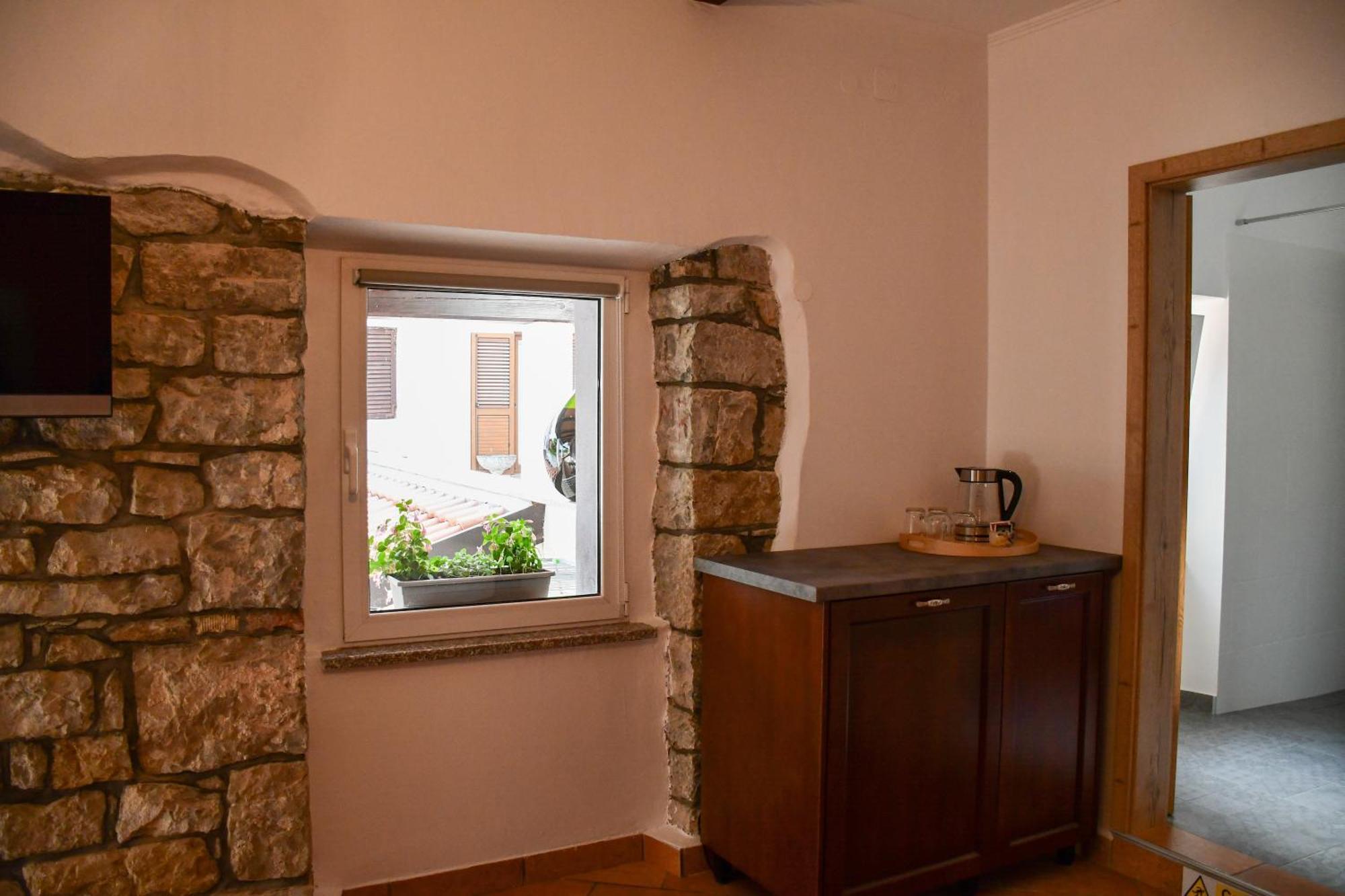 Razman Wine Rooms Gracisce Экстерьер фото